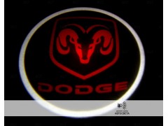 Проекция на двери с эмблемой Dodge